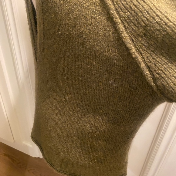Free People Women’s Olive Green Wool Blend Oversized Sweater Bell Sleeve S-L - Picture 11 of 11